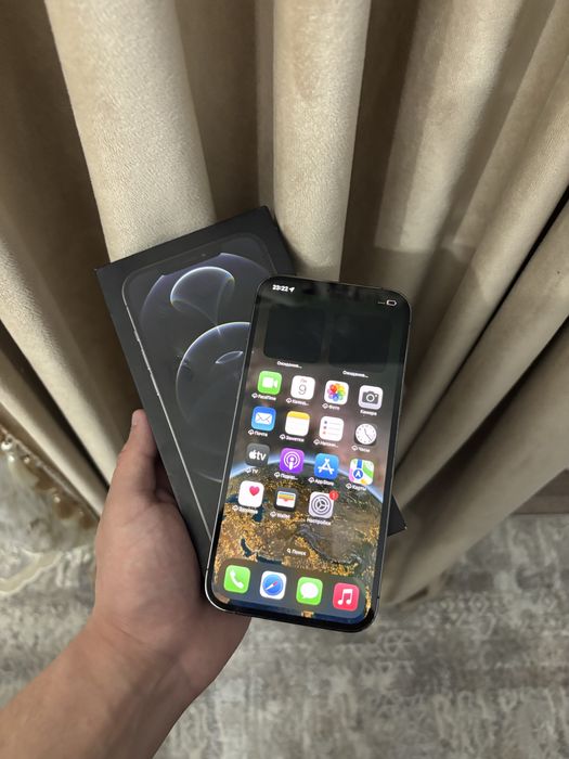 Продам айфон 12про макс/256гб