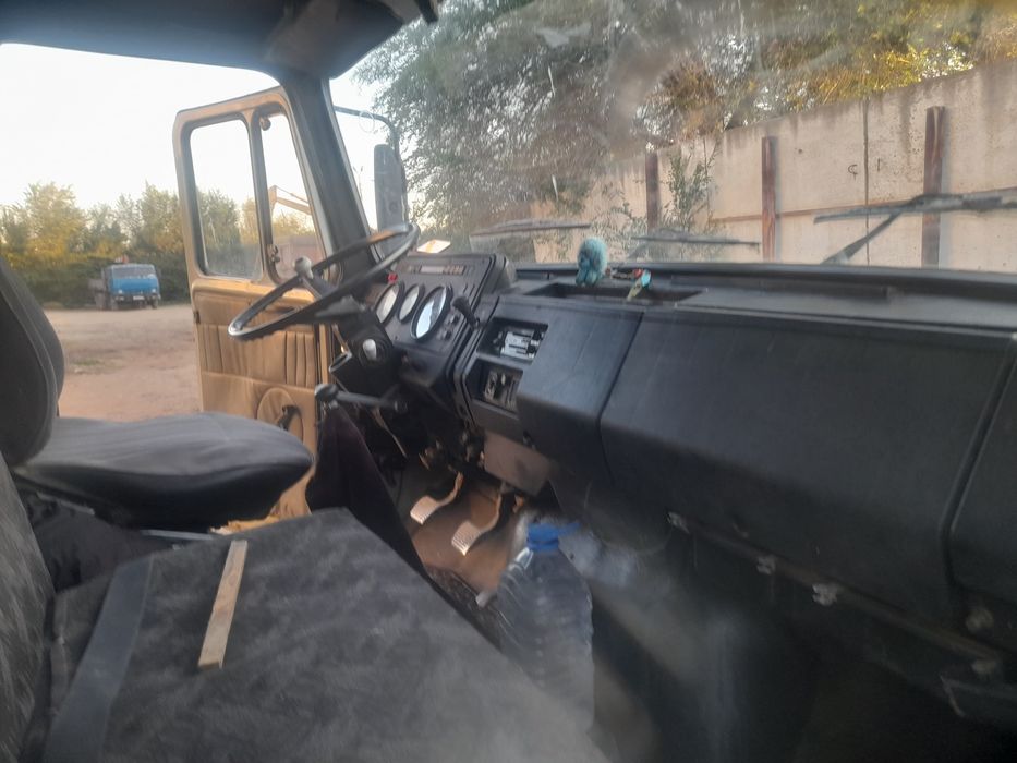 Продам Зил бычок