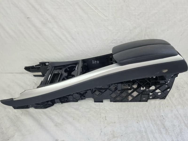 Cotiera cu grila ventilatie spate BMW X5 (2007-2013) [E70]