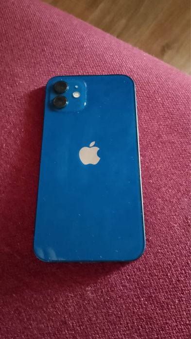 Продам айфон 12 в хорошем состояние