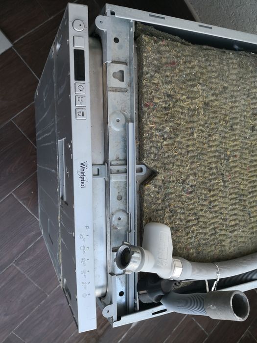 Masina spalat vase Whrilpool cu defect evacuare apa