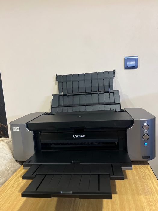 Canon pixma 100 Pro + кашон с мастила и аксесоари