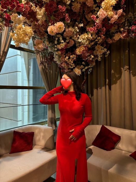 Платя вечерный нарядный