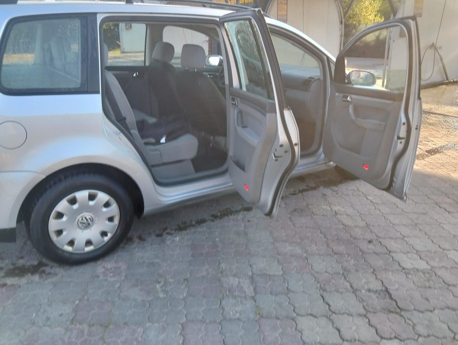 Vw  Touran 1.9 tdi klima înmatriculat ro