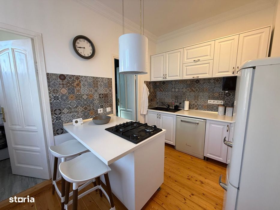 Apartament 3 camere superb cu PIVNIȚĂ în inima orașului Sibiu