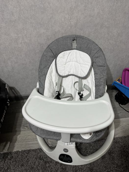 Продам шезлонг .