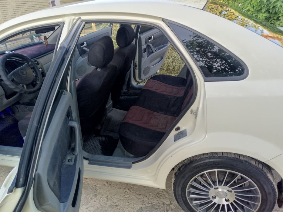 Holati yaxshi gaz+benzin,konditsioner