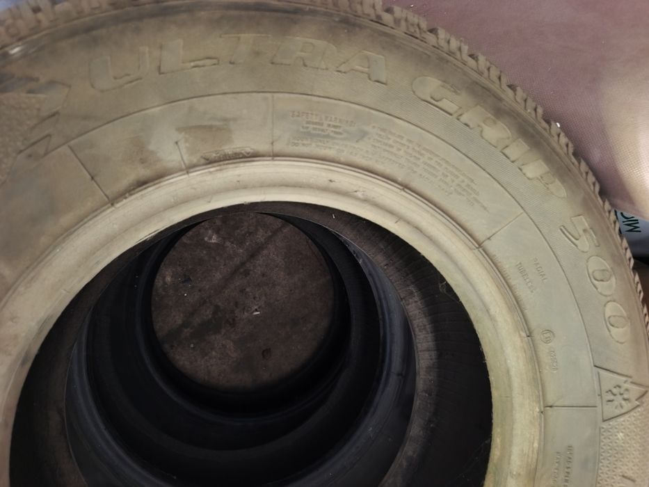 Продам шины Goodyear 265/70 R16