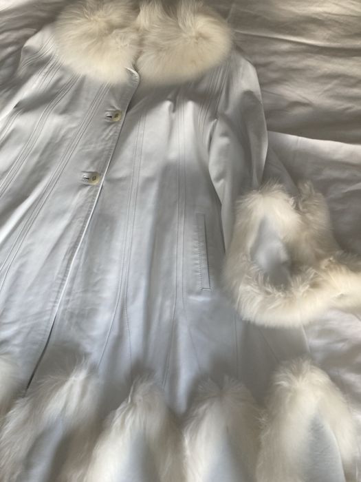 Haina superba din piele