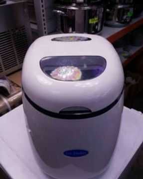 Ледогенератор Чисто нов два модела