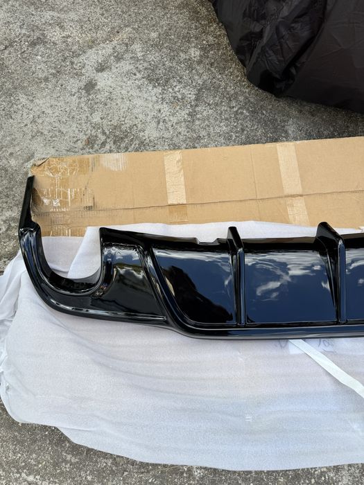 Заден дифузьор за Lexus IS250/IS220d
