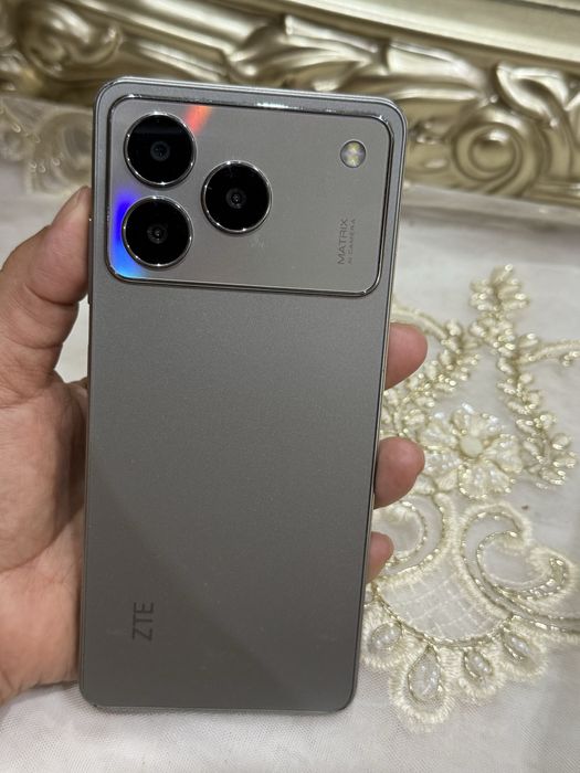 Zte A76 pashti yengide