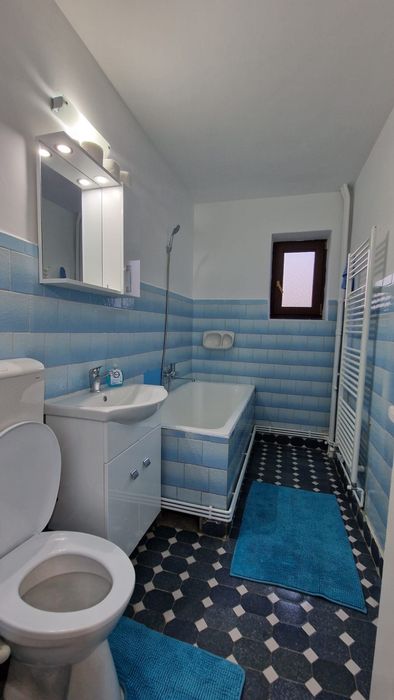 Inchiriez apartament doua camere