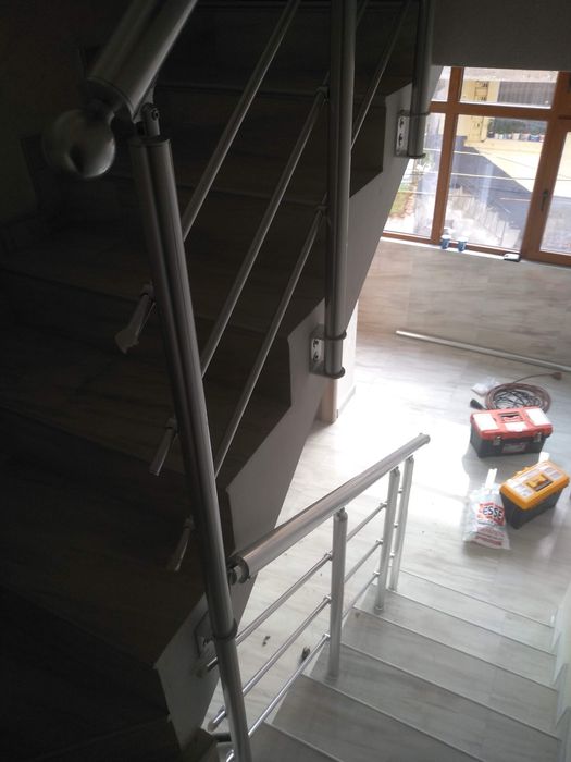 Алуминиев парапет с три струни.