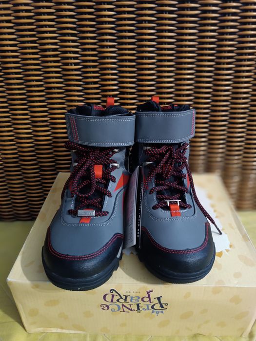 Кроссовки Reebok оригинал 35-36 размер