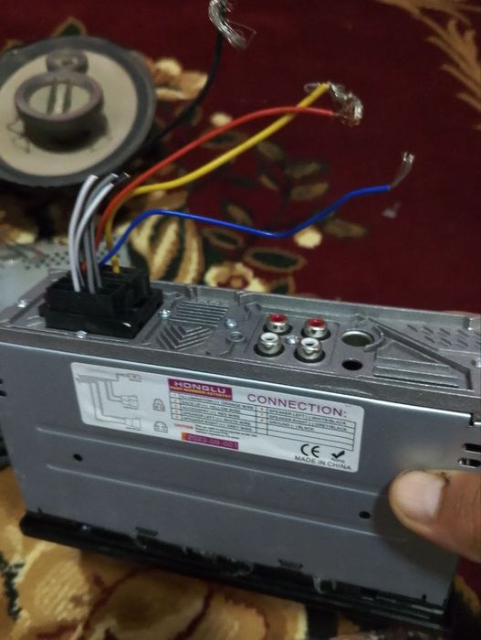 Mashina uchun magnitafon