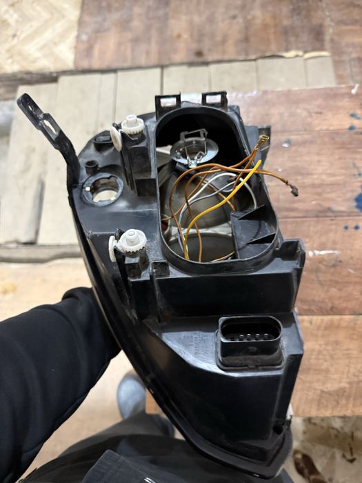 Фара приора 1 правая бош