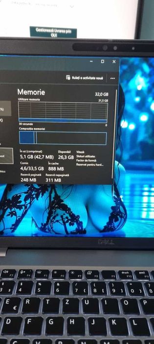 Dell Latitude 5550 cu procesor Intel® Core™ Ultra 5 135U pana 4.4GHz