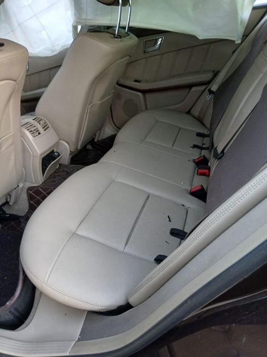 Mercedes Benz e350