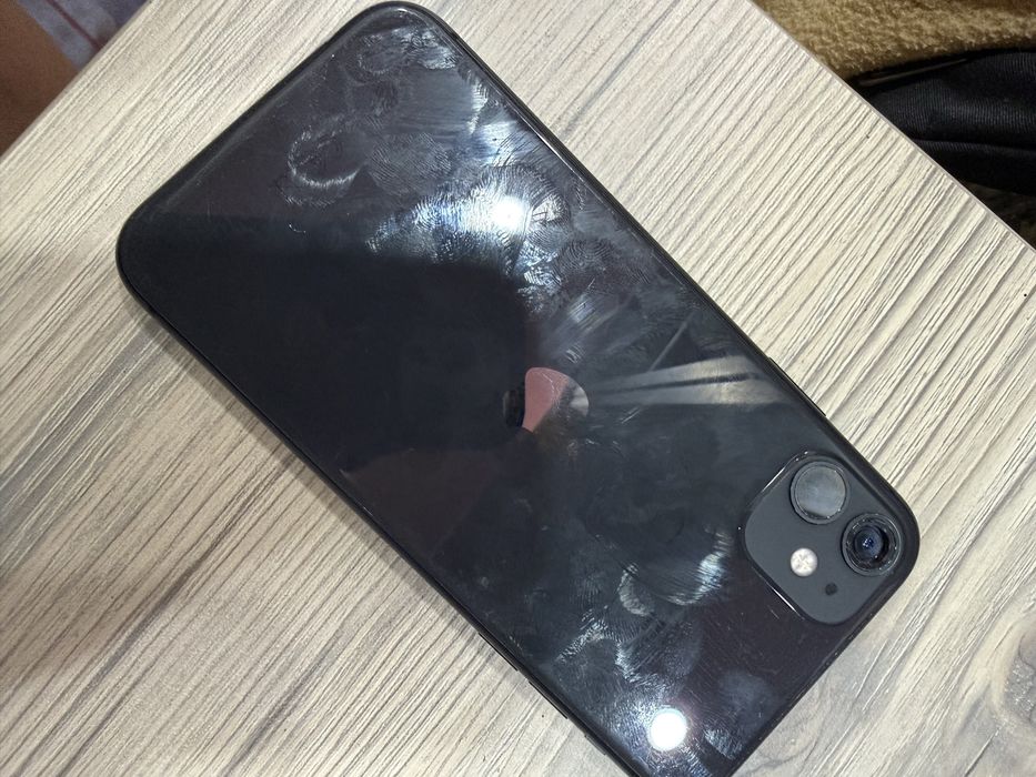 Продам iphone 11