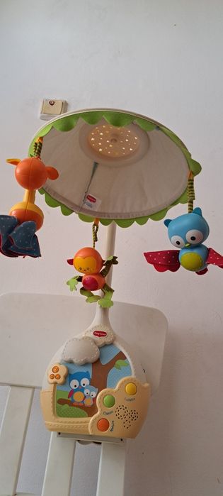 Tiny love Музикална въртележка