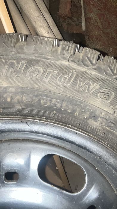 Зимняя шина с диском