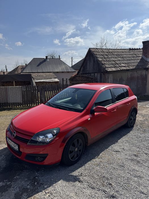 Vand opel astra h 1.6 benzina +gpl
