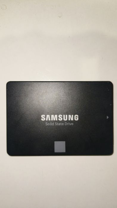 Продам SSD HDD 1000гб
