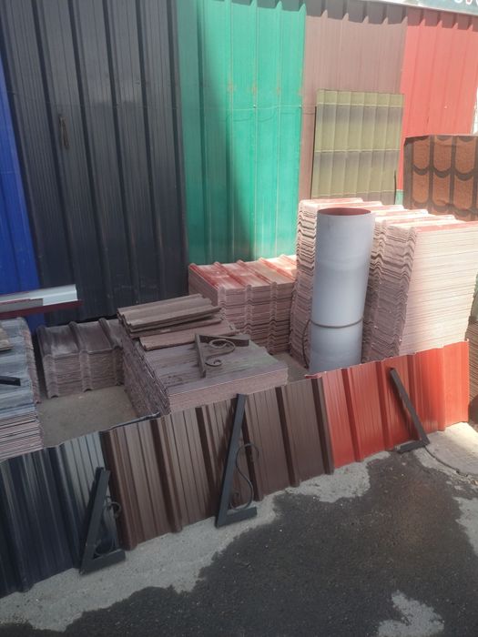 Установка козырьков и бельевых роликов