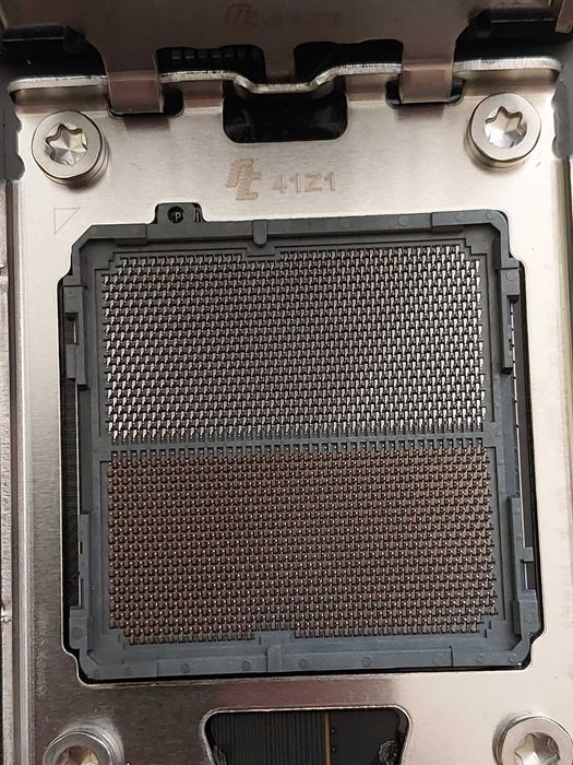 AMD Ryzen 5 7500X3D + MSI B650 Gaming Plus Wi-Fi