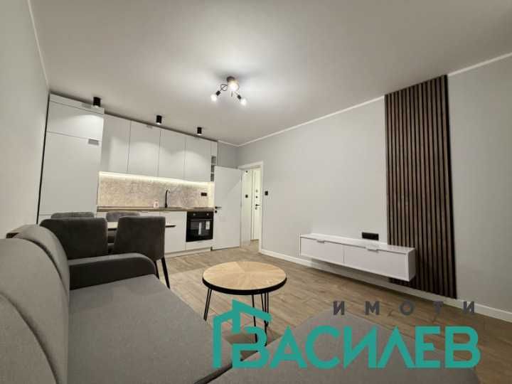 Продава се Двустаен апартамент в София, Център - 45 кв.м за 1814 €/кв.м - Снимка #2