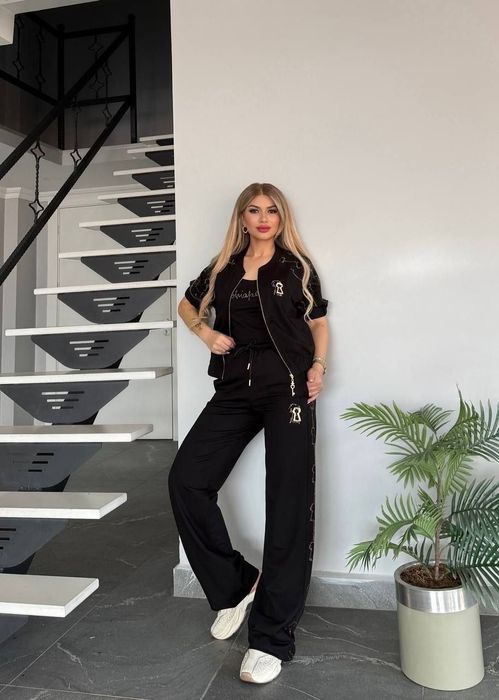 Дамски комплект  .