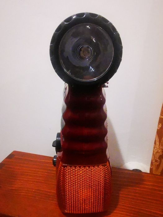 Radiocasetofon cu lanterna DEFECT / Radiocasetofon Solar VINTAGE