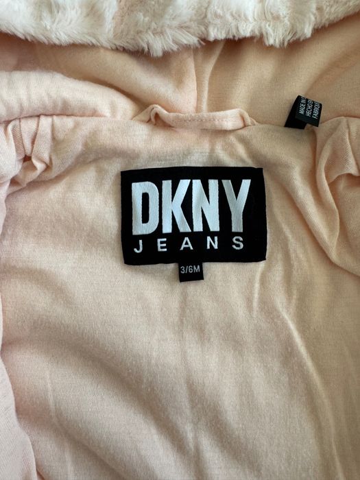 DKNY космонафт момиче 3-6 месеца