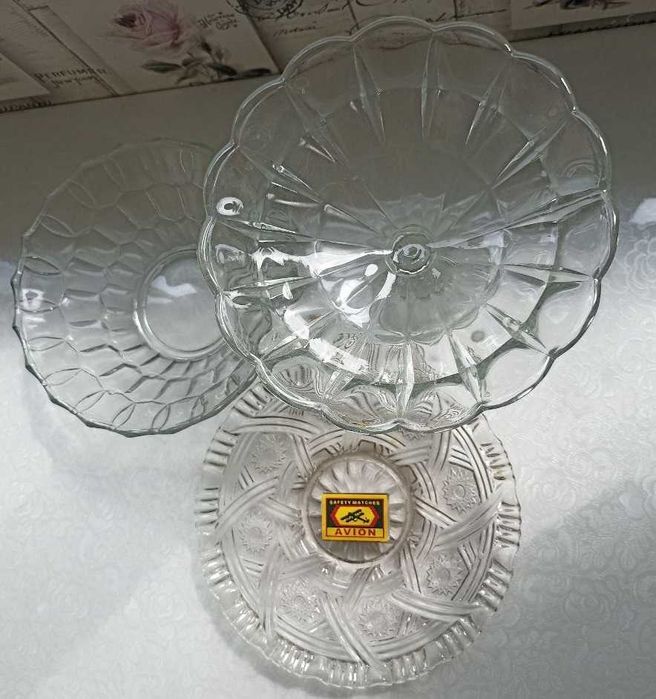 В идеальном состоянии. Большие тарелки(ляганы), вазы из стекла. СССР.