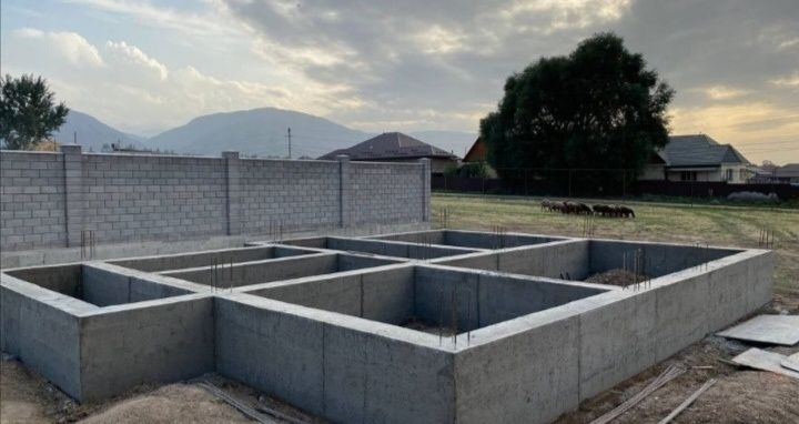 Заливаем фундамент Бригада