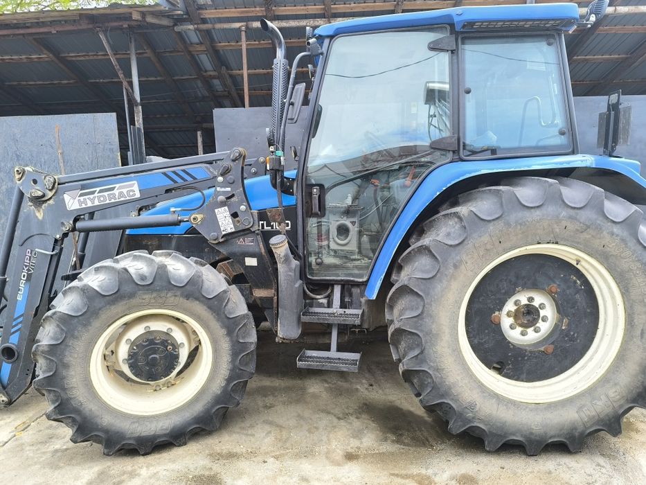Tractor New Holland TL 100