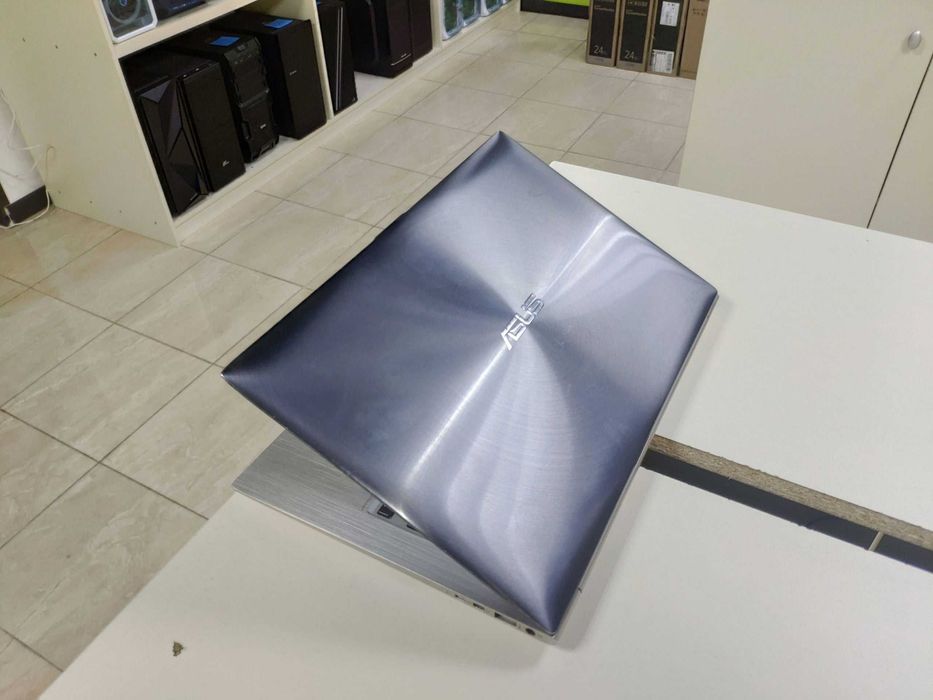 Ультрабук Asus 13.3