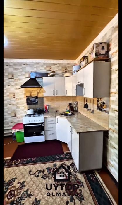 Срочно Ховли Уй сотилади.