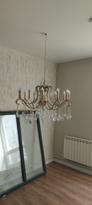 Продам диван люстру и столы