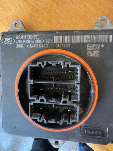 Части САЩ  F-150  и части Мерцедес