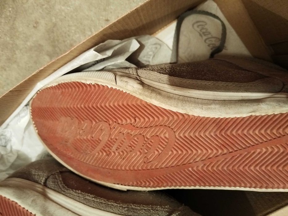 Кецове и обувки Stradivarius и други