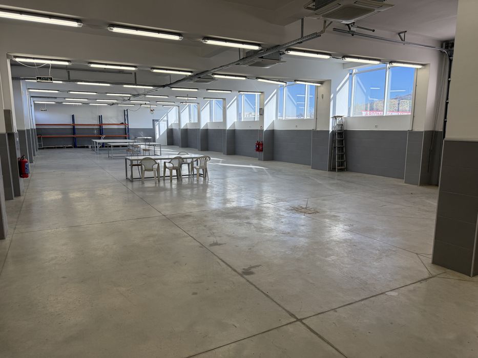 Дава се под наем Промишлена сграда в Асеновград - 650 кв.м за 1785 € - Снимка #6