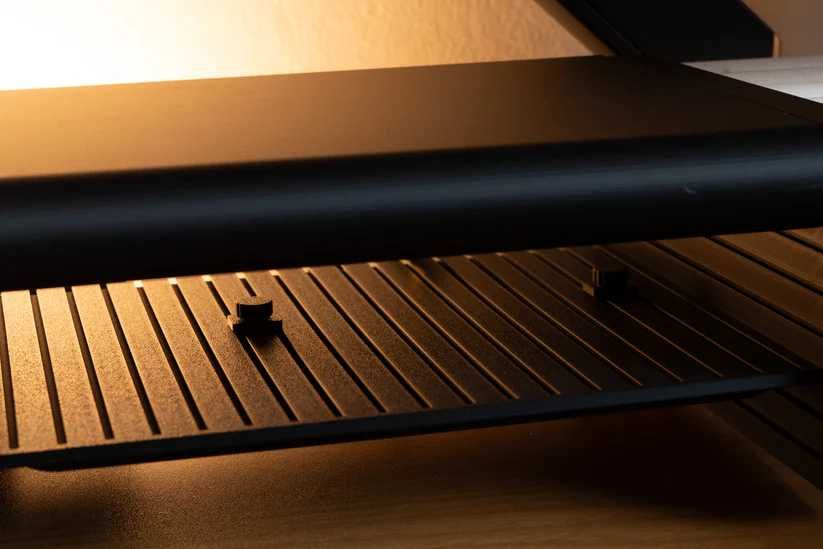 Модулен рафт за бюро с дървени профили