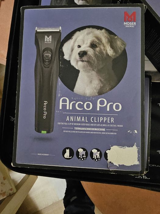 Masina de tuns caini noi in cutie