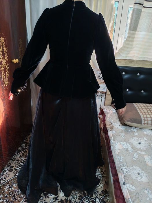 Ayollar kiyimi vecherniy va abaya