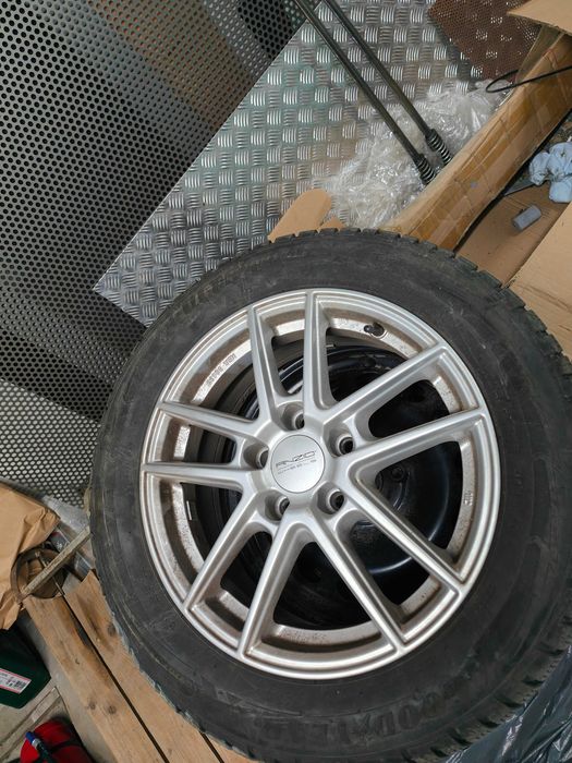 Jante aliaj Anzio Split Polar Silver 205 55 R16 Passat Golf Audi