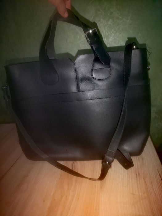 Черна кожена дамска чанта ZIGN