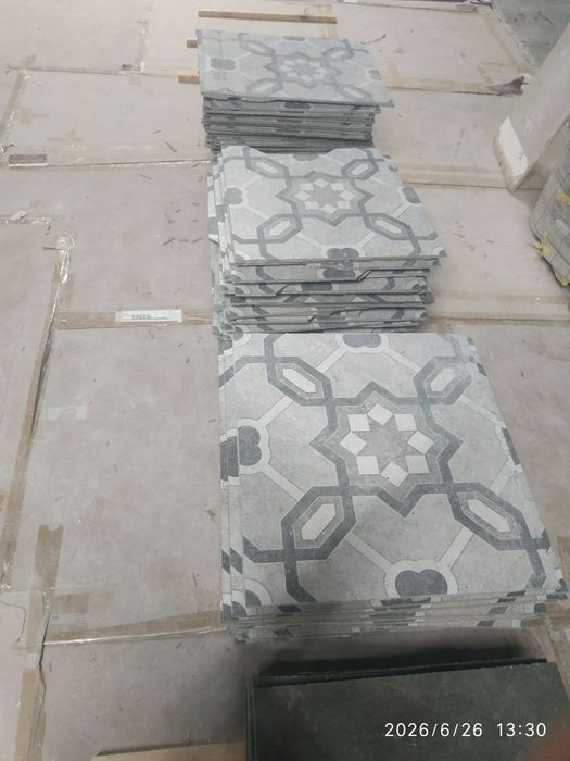 Продам б/у кафель (60x60, 80x80) за 30 000 сум/кв.м — Ishlatilgan kafe
