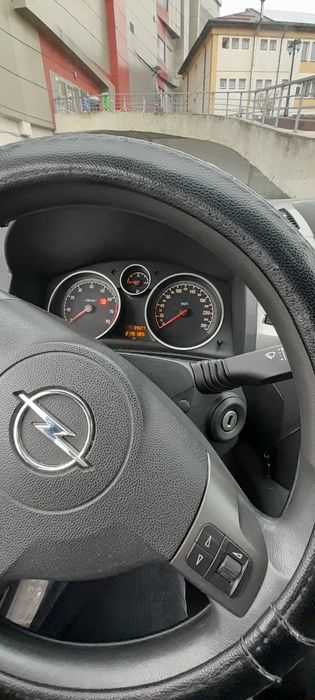 Opel Zafira B moncab BA 11